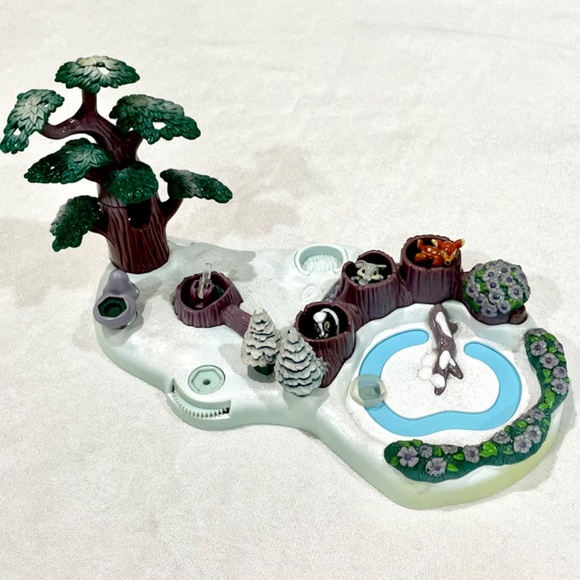 Vintage Polly Pocket 1998 Disney Bambi Play Set with ALL FIGURES Bluebird Toys - Picture 6 of 10